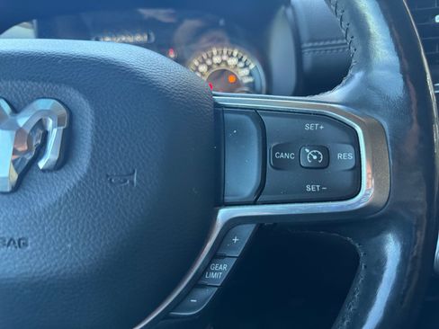 Used 2019 RAM 1500 Laramie AWD/4WD image 27