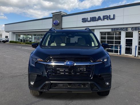 New 2025 Subaru Ascent Limited image 2
