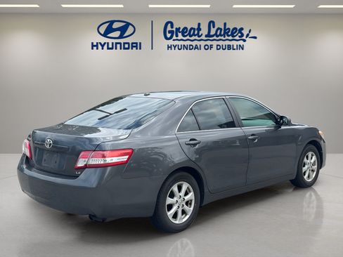 Used 2010 Toyota Camry LE FWD image 5