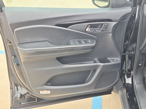 Used 2020 Honda Ridgeline RTL-E image 12