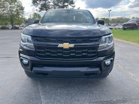 Used 2022 Chevrolet Colorado LT w/ LT Convenience Package image 2