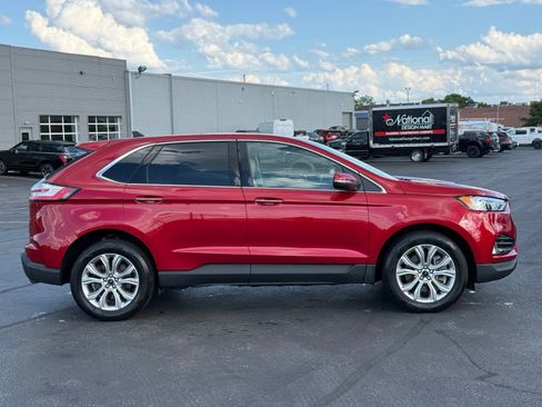 Used 2023 Ford Edge Titanium w/ Class II Trailer Tow Package AWD/4WD image 3