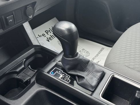 Used 2021 Toyota Tacoma SR image 5