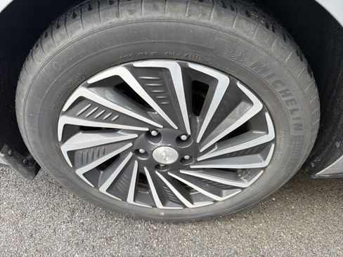 Used 2023 Hyundai Sonata Limited FWD image 12