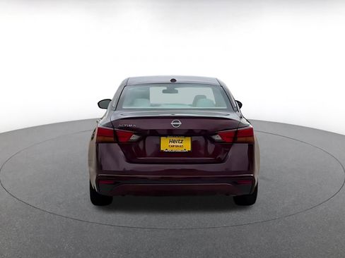 Used 2025 Nissan Altima 2.5 SV image 12