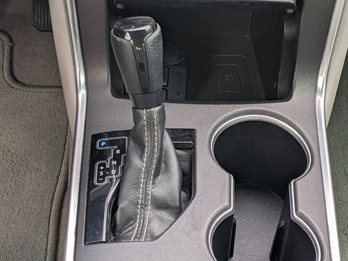 Used 2017 Toyota Camry XLE image 15