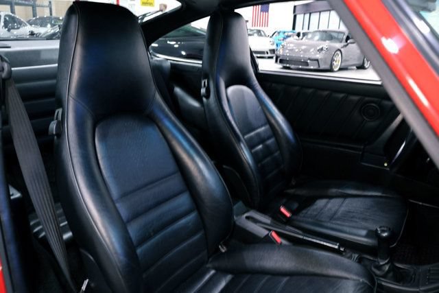 Used 1990 Porsche 911 Carrera 4 AWD/4WD image 18