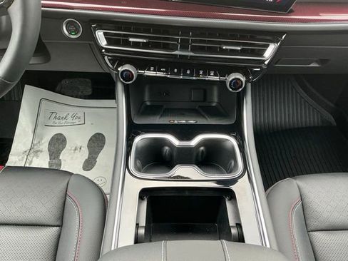 Used 2024 Chevrolet Traverse RS w/ LPO, Floor Liner Package image 29