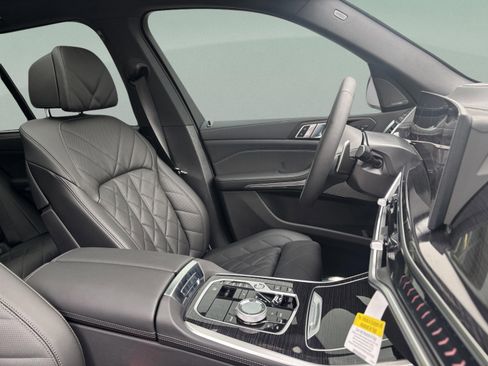 Used 2026 BMW X5 xDrive40i w/ Executive Package image 29