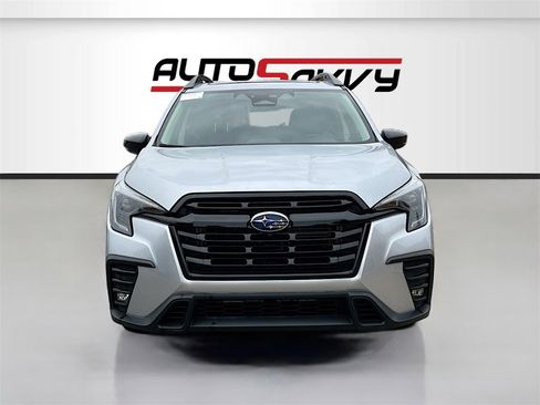 Used 2024 Subaru Ascent Limited w/ Technology Package image 2