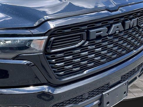 Used 2025 RAM 1500 Big Horn AWD/4WD image 29