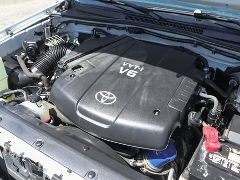 Used 2015 Toyota Tacoma PreRunner w/ TRD Off-Road Package RWD image 12