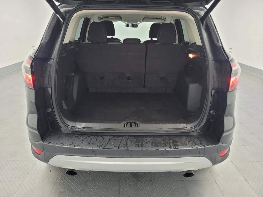Used 2017 Ford Escape SE w/ Equipment Group 201A FWD image 29