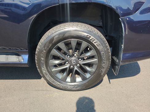 Used 2020 Lexus GX 460 Premium w/ Premium Package AWD/4WD image 10