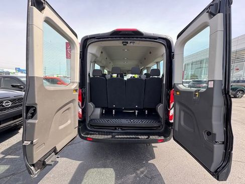 Used 2022 Ford Transit 350 XLT image 10