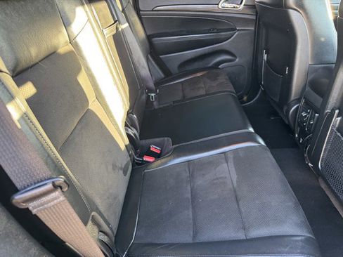 Used 2020 Jeep Grand Cherokee Altitude image 9