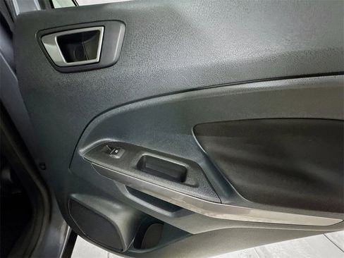 Used 2021 Ford EcoSport SE image 30