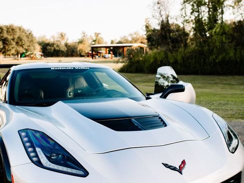 Used 2016 Chevrolet Corvette Z06 w/ 2LZ Preferred Equipment Group image 10