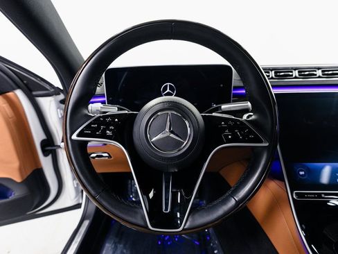 Used 2024 Mercedes-Benz S 580 4MATIC Sedan image 12