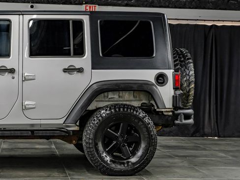 Used 2007 Jeep Wrangler X image 17