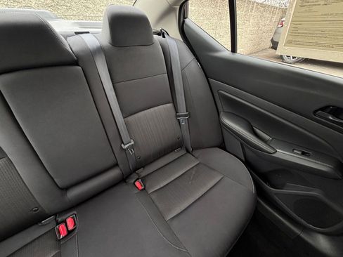 Used 2025 Nissan Altima 2.5 SV image 39