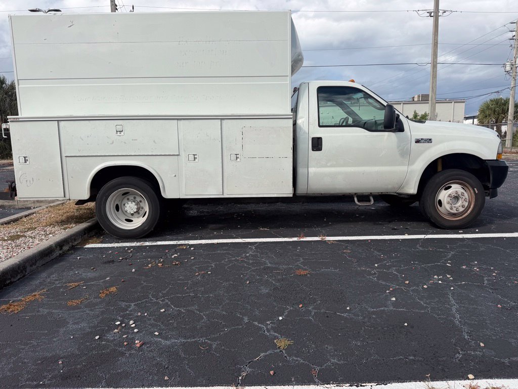 Used 2003 Ford F450 2WD Regular Cab Super Duty image 4