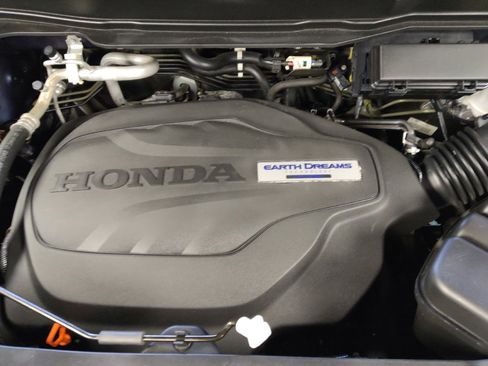 Used 2017 Honda Pilot Touring image 30