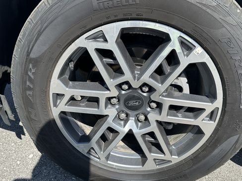 Used 2025 Ford Expedition Max Active AWD/4WD image 12