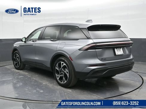 New 2025 Lincoln Nautilus Premier w/ Equipment Group 102A image 8