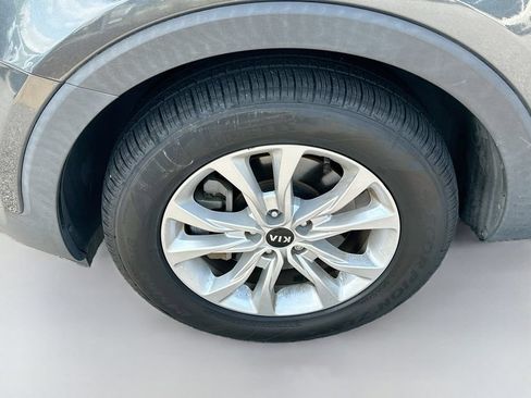 Used 2021 Kia Telluride LX AWD/4WD image 30