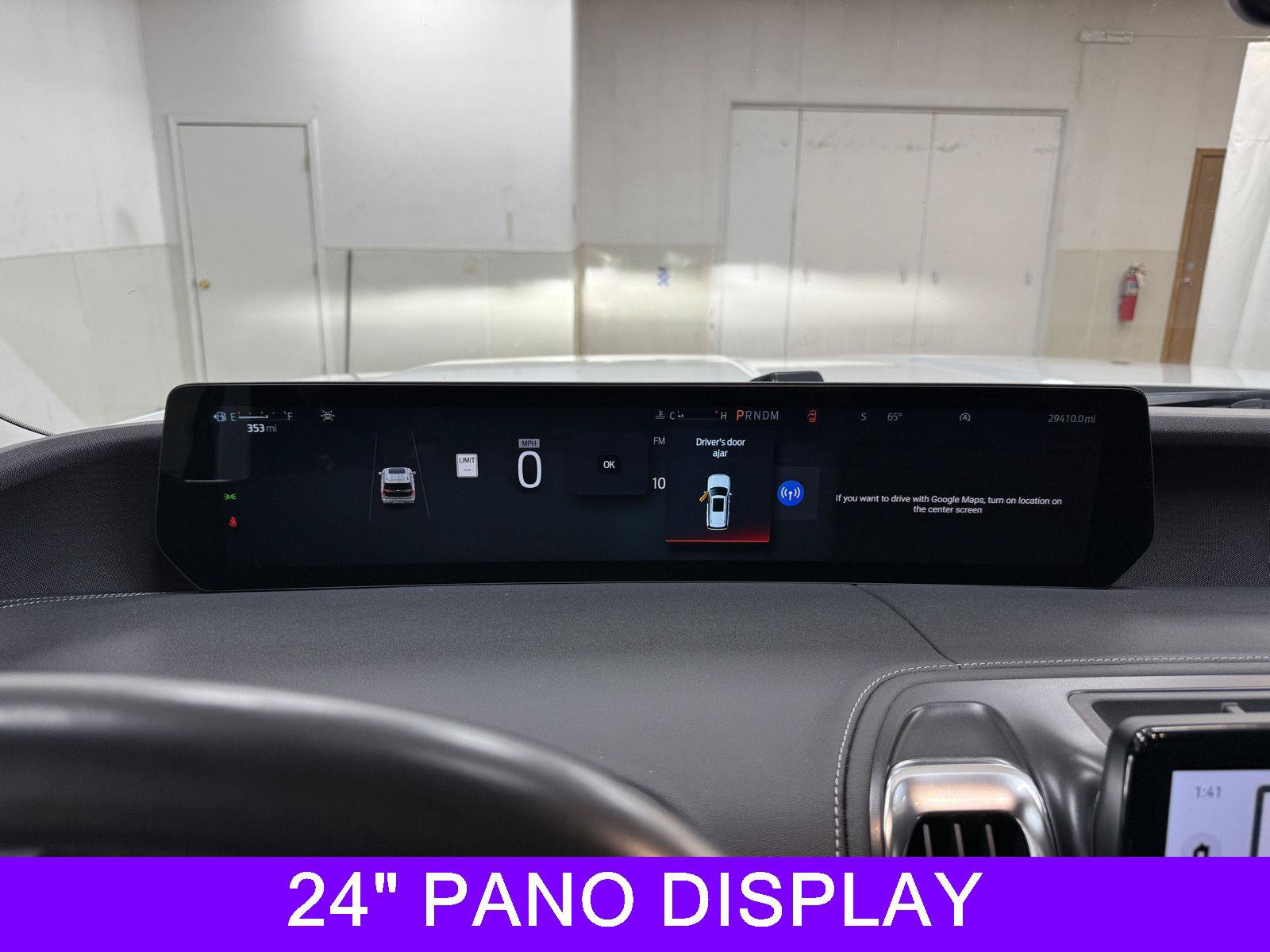 Used 2025 Ford Expedition Max Platinum AWD/4WD image 3