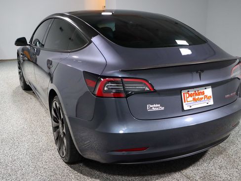 Used 2023 Tesla Model 3 Performance image 9