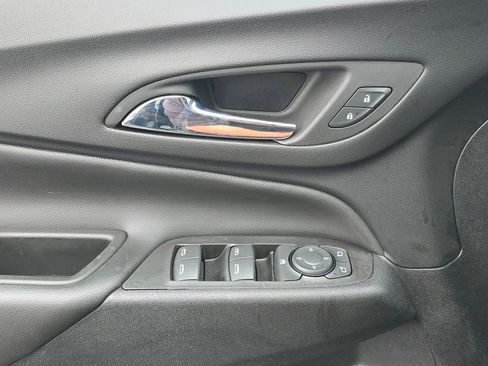 Used 2022 Chevrolet Equinox LT image 28