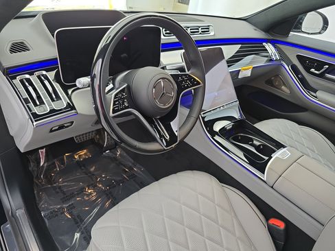 New 2026 Mercedes-Benz S 580 4MATIC Sedan image 16