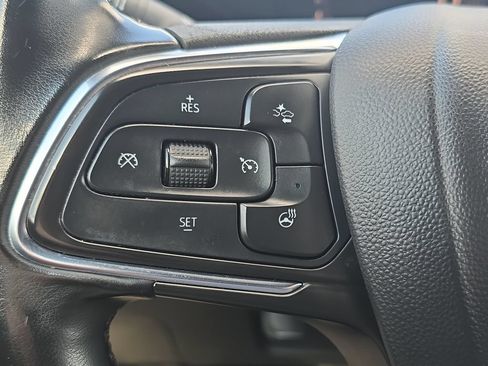 Used 2024 Buick Envista Sport Touring w/ Convenience I Package FWD image 19