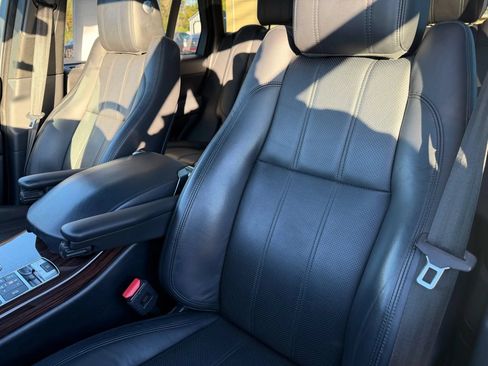Used 2017 Land Rover Range Rover HSE AWD/4WD image 10