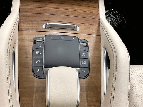 Certified 2022 Mercedes-Benz GLE 350 w/ Premium Package image 33