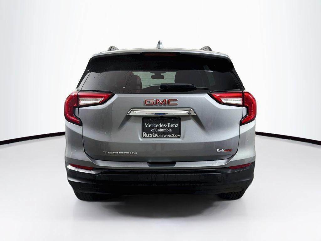 Used 2023 GMC Terrain SLE w/ Driver Convenience Package FWD image 6