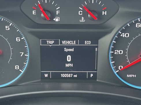 Used 2018 Chevrolet Equinox LT w/ LPO, Protection Package image 22