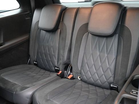 Used 2024 Mercedes-Benz GLS 63 AMG 4MATIC w/ Warmth & Comfort Package image 22