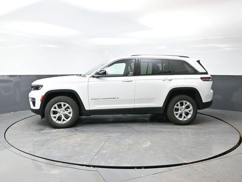 Used 2023 Jeep Grand Cherokee Limited image 11