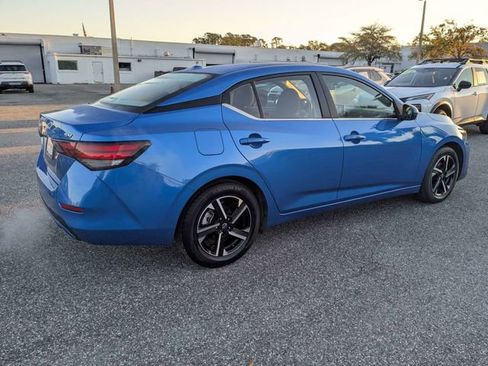 Used 2024 Nissan Sentra SV FWD image 4