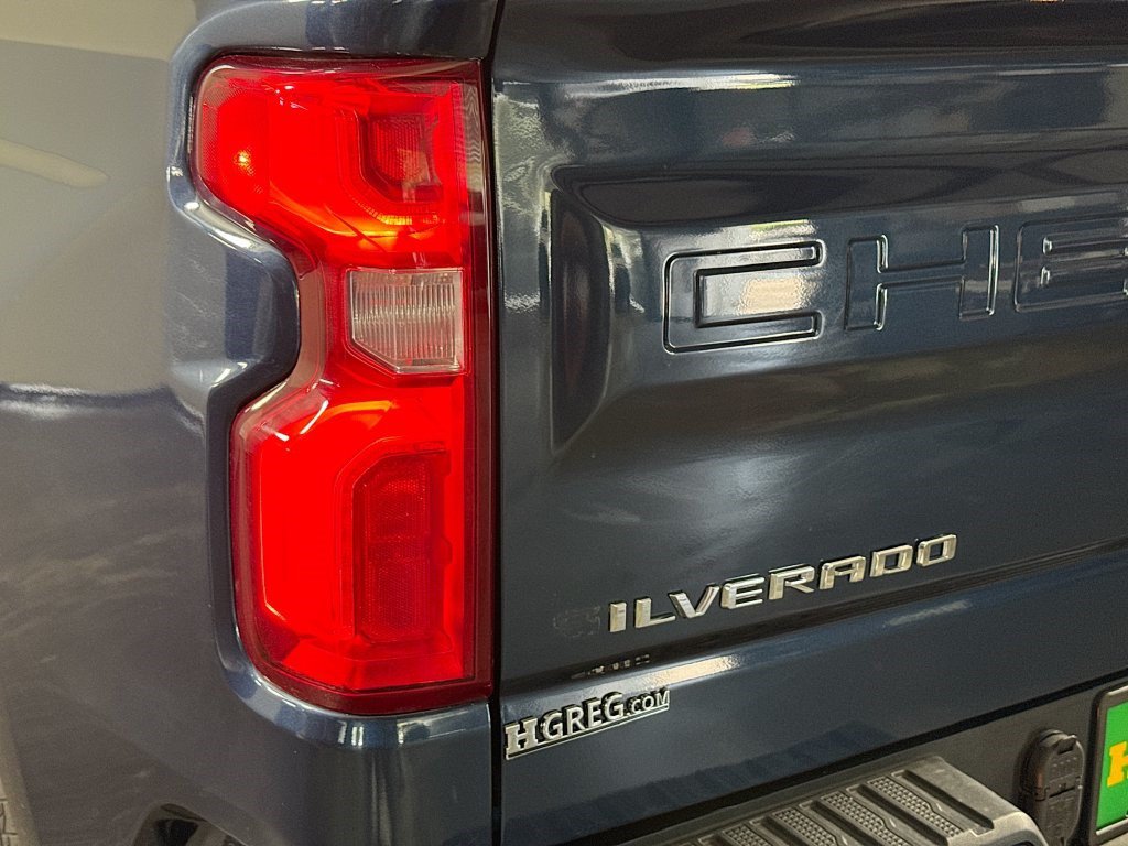 Used 2022 Chevrolet Silverado 1500 RST w/ Max Trailering Package AWD/4WD image 34