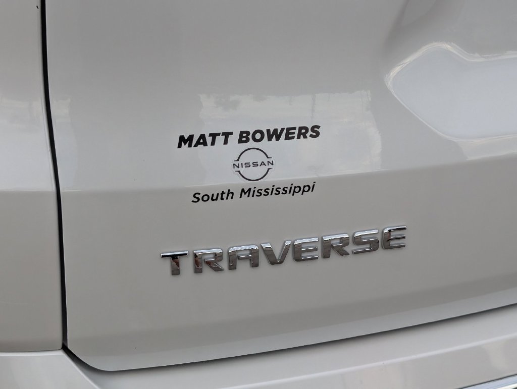Used 2019 Chevrolet Traverse Premier w/ Driver Confidence II Package FWD image 5