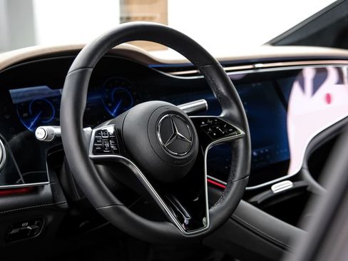 Used 2023 Mercedes-Benz EQS 580 4MATIC Sedan image 20