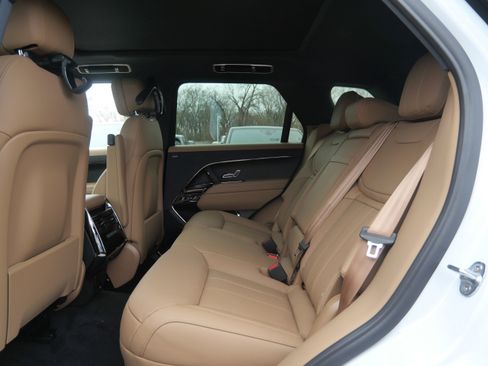 New 2026 Land Rover Range Rover Sport SE AWD/4WD image 5