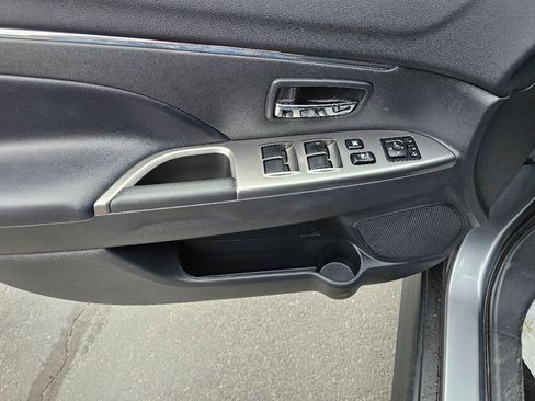 Used 2024 Mitsubishi Outlander Sport SE image 24