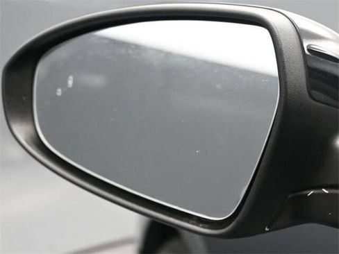 Used 2022 Kia Forte GT-Line w/ GT-Line Premium Package image 9