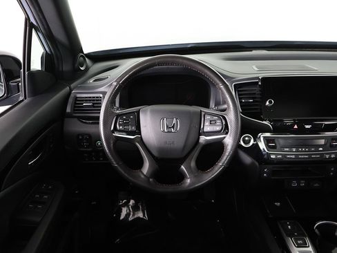 Used 2025 Honda Ridgeline Black Edition image 36