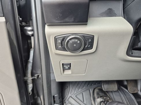 Used 2016 Ford F150 XL w/ Equipment Group 101A Mid RWD image 22